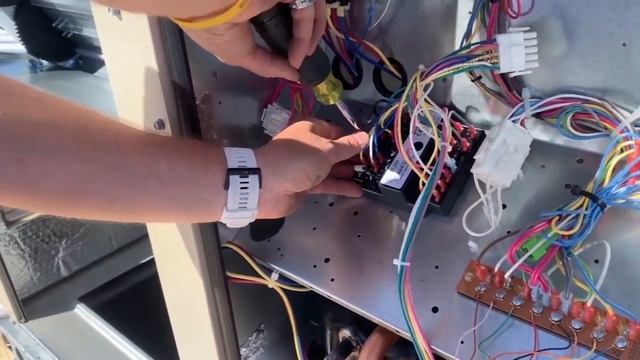 Economizer step-by-step installation tutorial from PlumbersStock.com смотреть онлайн