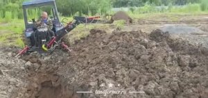 Навесной экскаватор Landformer 230 (большая яма 2021)