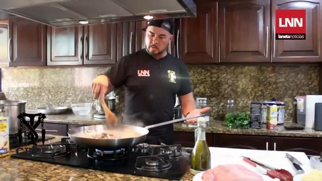 Spaguetti en Salsa Blanca con Langosta y Stroganoff para Guapos