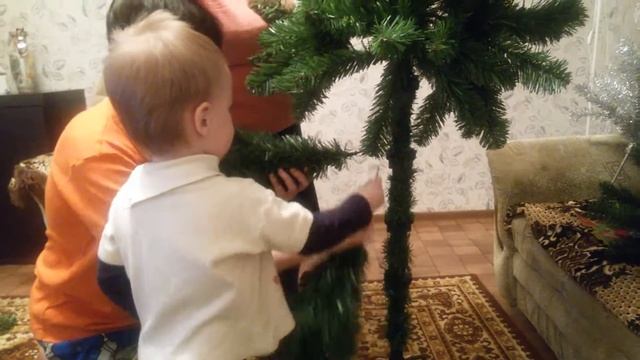 VLOG. Наряжаем елку. смотреть онлайн