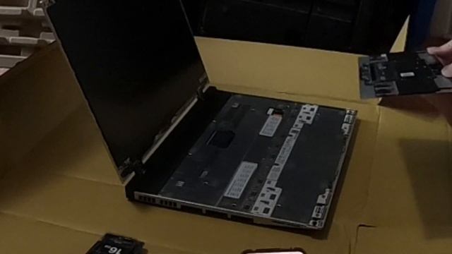 Unboxing and Assembling the Framework Laptop 16 (Batch 10 Pre-Order) смотреть онлайн