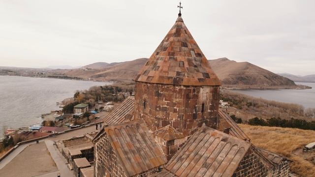 Полуостров Севан. Монастырь Севанаванк. Армения. смотреть онлайн