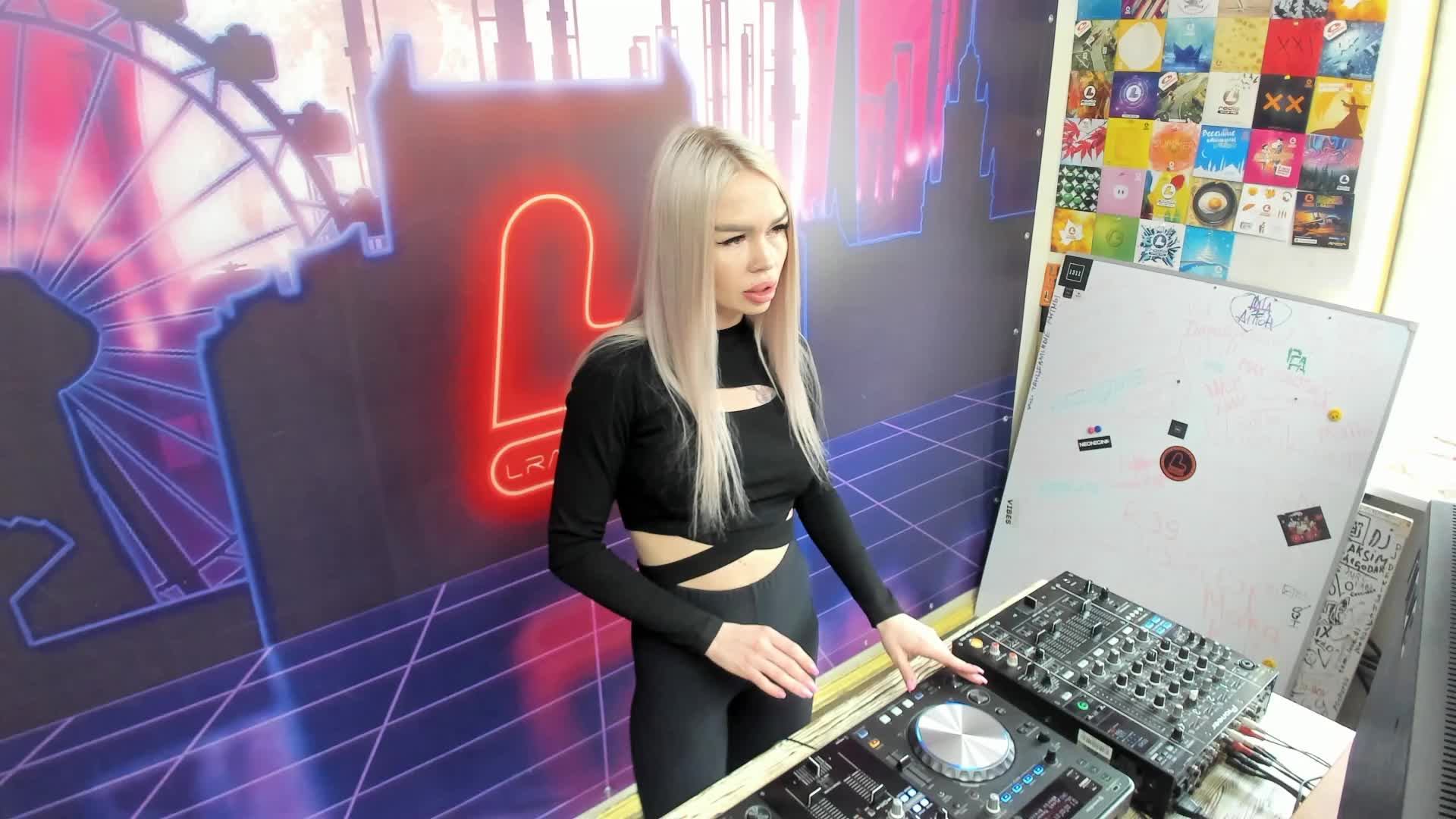 Живые игры 26.02.25 смотреть онлайн