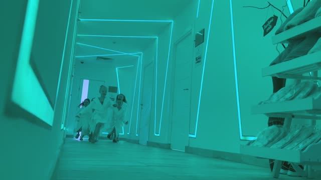 Отдых с детьми в парк-отеле «Орловский» смотреть онлайн