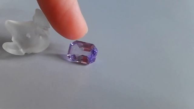 Singapore Island Jewellery Store: 4.07ct Unheated Purple Sapphire, Emerald Cut, Sri Lanka смотреть онлайн