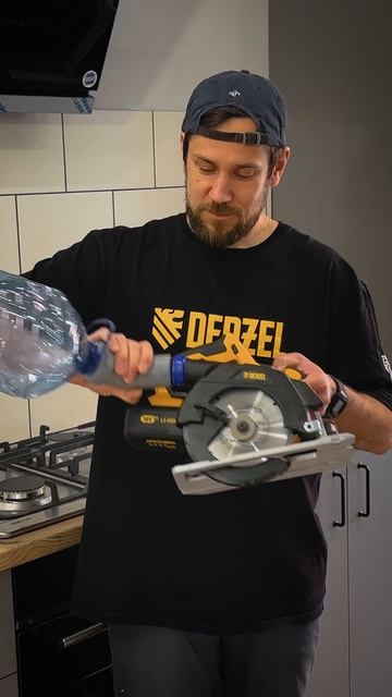 Если у вас нет строительного пылесоса Denzel, то можно сделать так смотреть онлайн