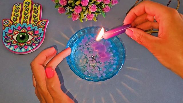 КТО С ВАМИ СВЯЖЕТСЯ ☝️⏰️📩 инициалы человека ..гадание на воске 🗝 смотреть онлайн