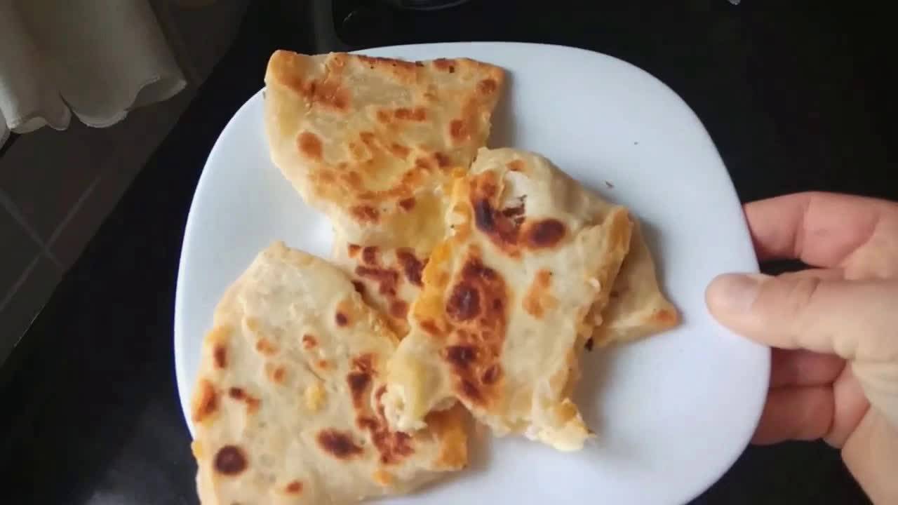 Мои хачапури за 5 минут — быстро и вкусно! 🧀🔥 смотреть онлайн