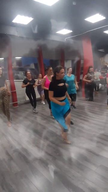 Открытая сальса-вечеринка для друзей нашей студии! #shorts #сальса #королев #танцы #burndance смотреть онлайн