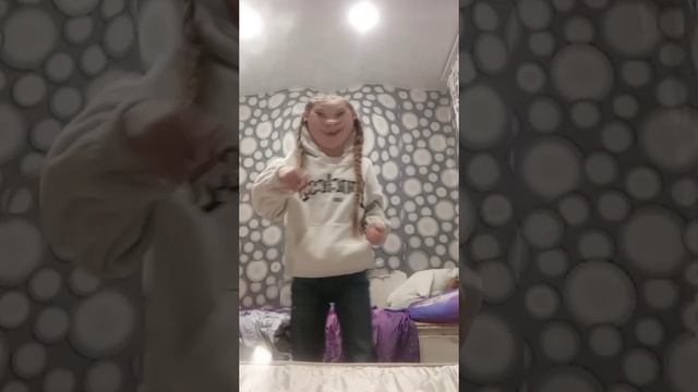 1000064372.mp4 смотреть онлайн