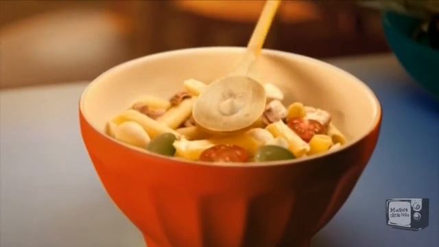 Anuncio Ad Mahonesa Calvé. Ensalada de pasta. Inspirate cocinando con Mahonesa Calve. 2011