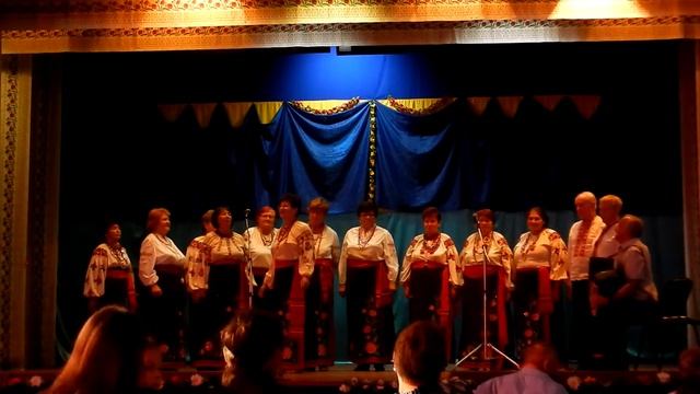 polrus Колектив "Криниченька" Гарна молодичка смотреть онлайн