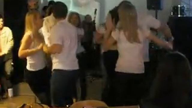 Руэда от школы Mi Salsa смотреть онлайн