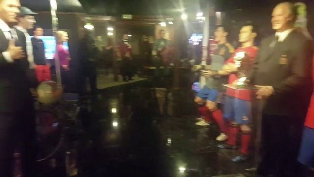 Музей восковых фигур.