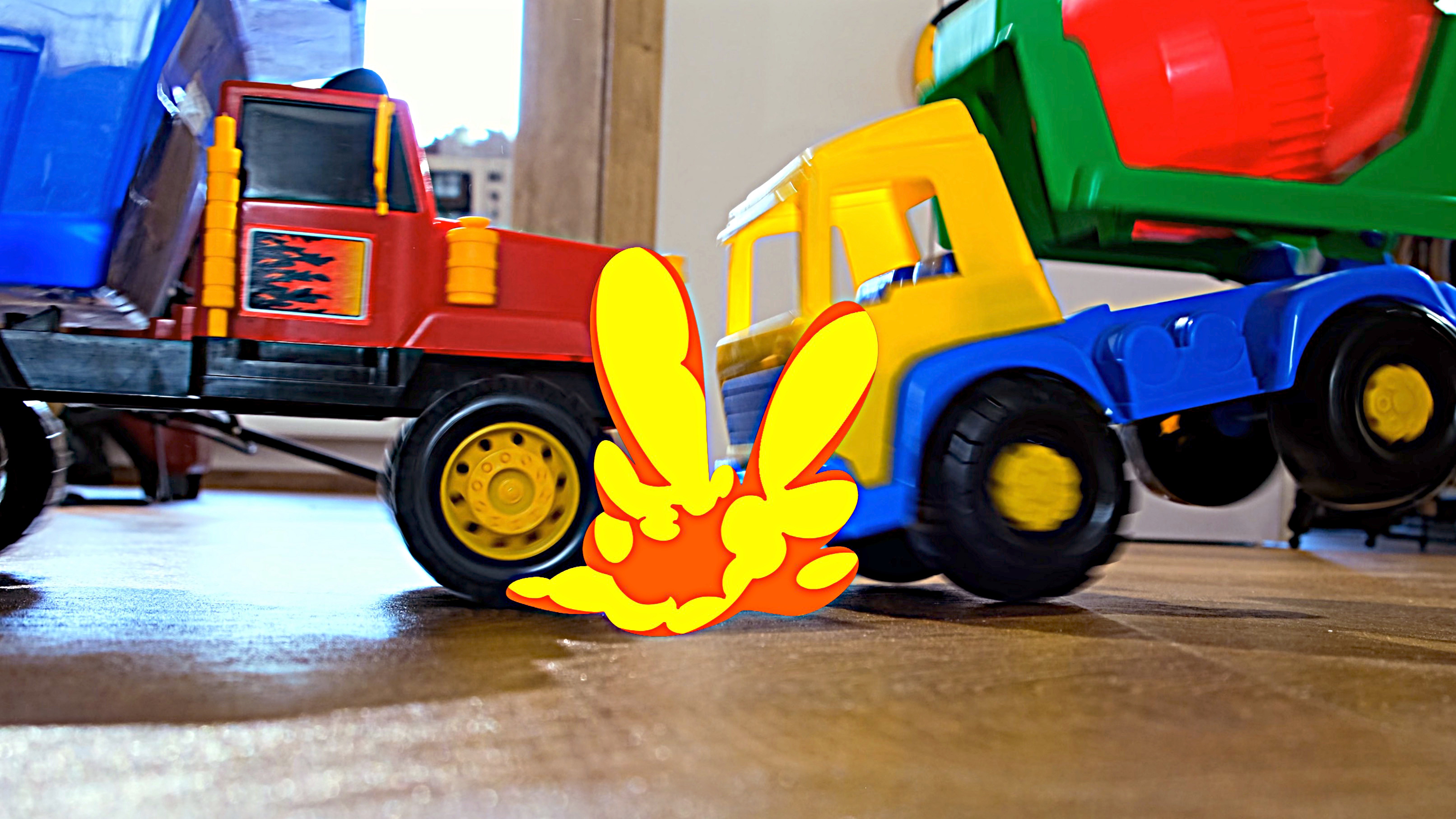 Строительные машинки врезаются друг в друга и переворачиваются | мультик для детей