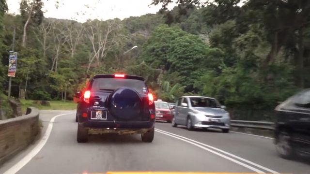 Ferringhi to Hotel Shell Helix Invasion Tour смотреть онлайн