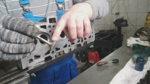 ПРИТИРАЕМ КЛАПАНА !