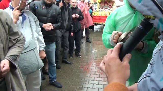 Ратха ятра 2014 Шествие колесниц, Екатеринбург 13.07.2014, +7, дождь, ветер... смотреть онлайн