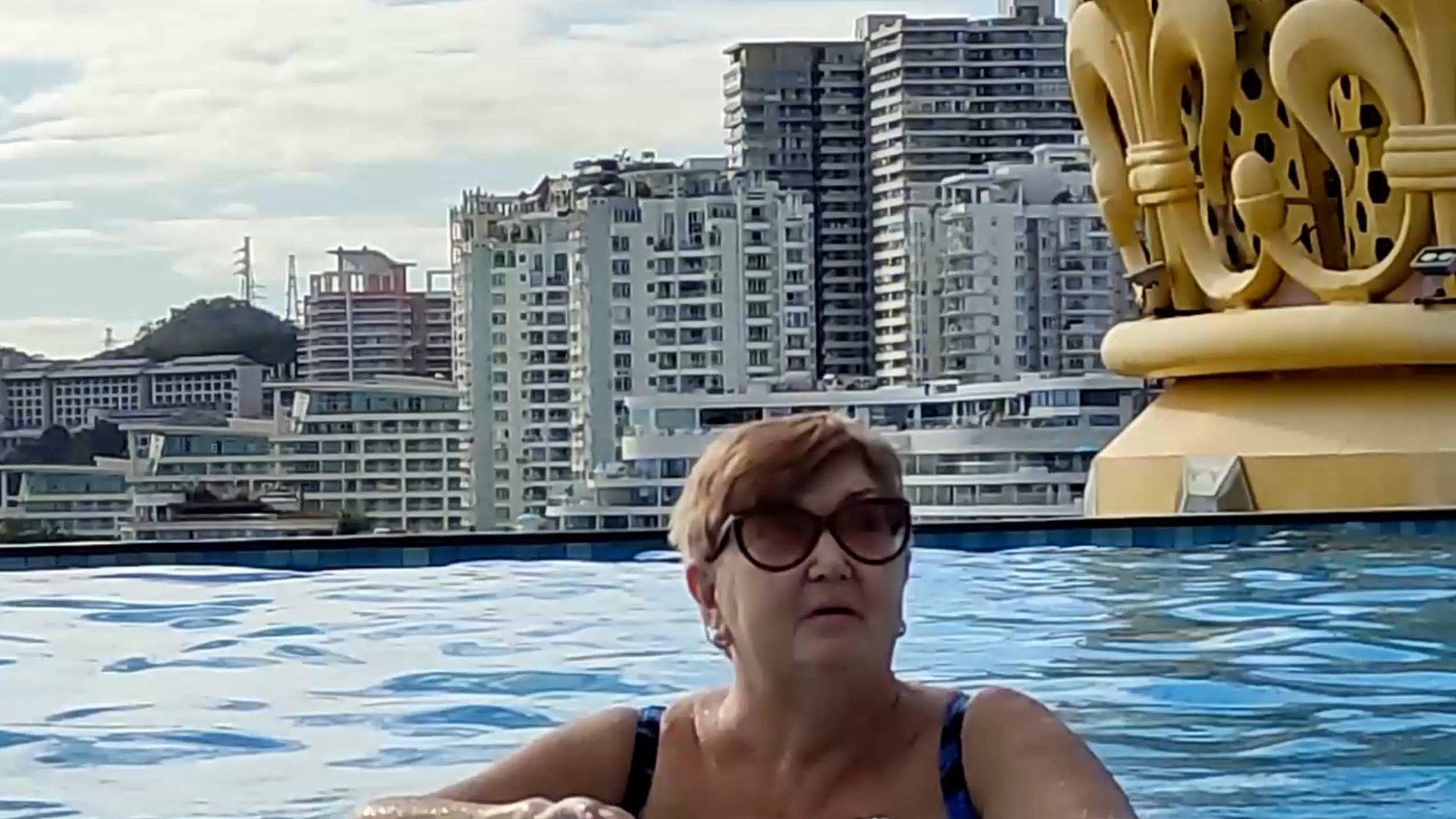 Санья.Отель harman 5 Бассейн инфинити