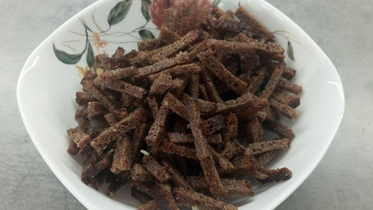 Сухарики с чесноком