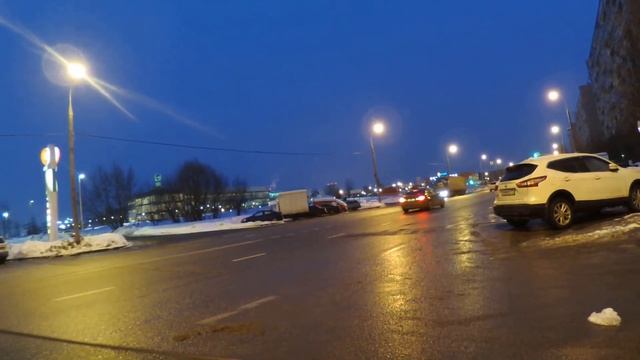 Звуки проездов машин по мокрой дороге зимой смотреть онлайн