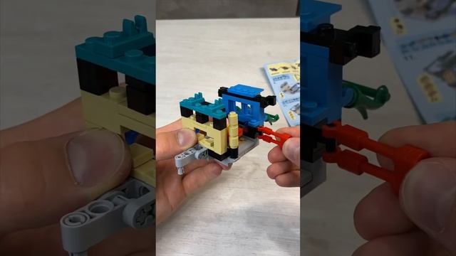 Собрал четыре коробки Лего майнкрафт за 1 минуту