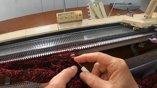 Como Fazer Um Poncho Retangular Simples Em Máquina De Tricô