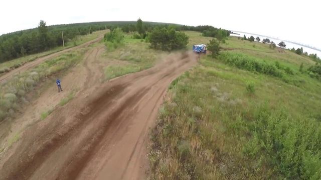 КАМАЗ-мастер испытал не только оборудование, но и сотрудников Omnicomm в реальных условиях гонки смотреть онлайн