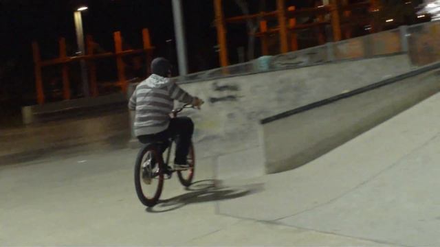 Tom Galit (SkatePark) Riding смотреть онлайн