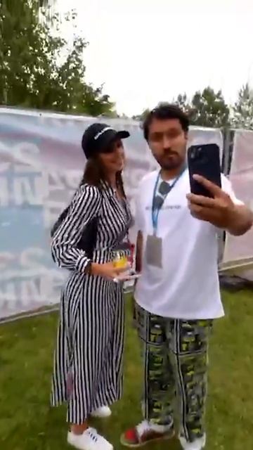 Константин Анисимов узнал Luxury Girl на VK FEST смотреть онлайн