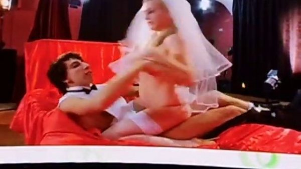 Голые и смешные