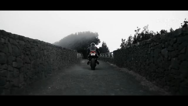 Essáy Feat Ida Dillan - Find You смотреть онлайн