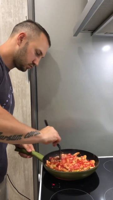 Рецепт креветок🔥 #пп #креветки #здоровье #мясо #вкусно #жизнь #спорт #фитнес #тренер смотреть онлайн