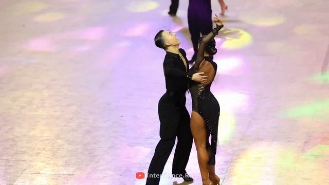 Oleg Chzhen - Julia Khurtina, Rumba смотреть онлайн