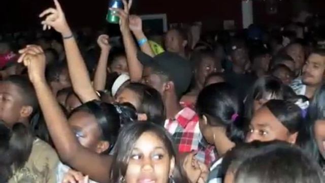 Club T New Year Mashup смотреть онлайн