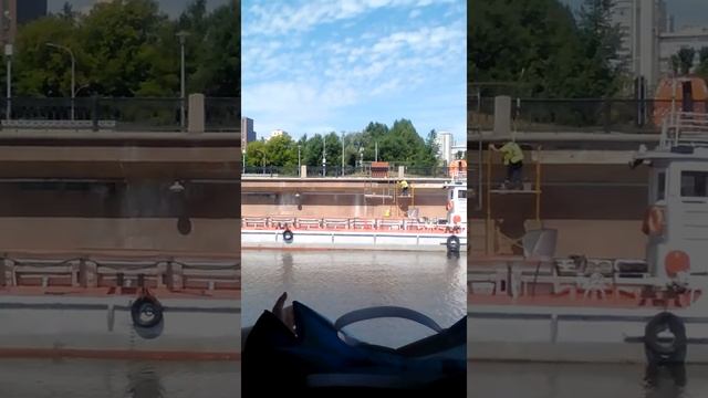 Плавание по Москве реке смотреть онлайн