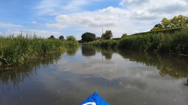 Sevylor Hudson Kayak on the canal Between Taunton And Bridgwater , Somerset смотреть онлайн