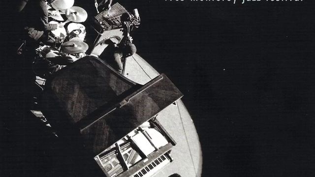 In a Crowd смотреть онлайн