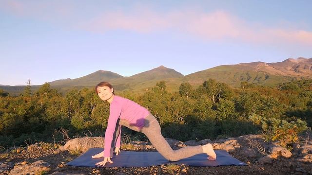 【1日10分】 肩と背中をほぐす朝ヨガ　一日を元気に過ごそう！ #479