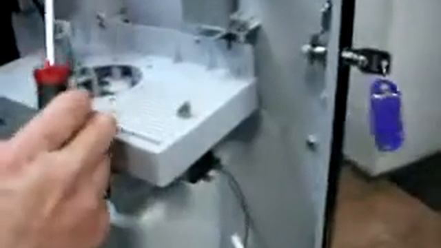 блок выдачи стаканов DG.avi смотреть онлайн