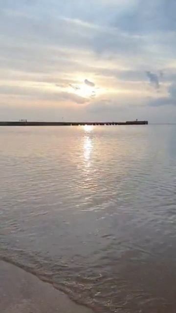 Изумительно красивый рассвет у моря#феодосия #море #рассвет #sorts