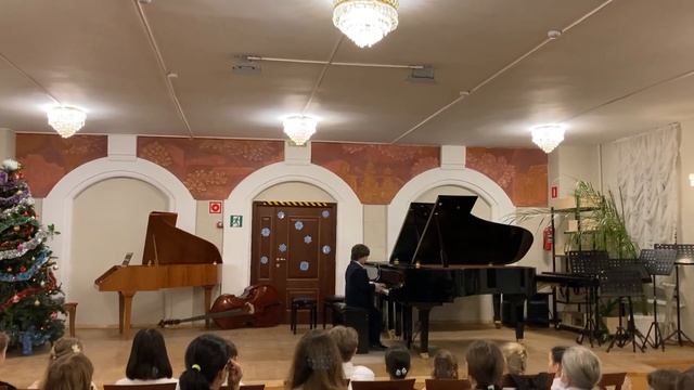 212033 Затолочный Пётр г.Москва Д.Кабалевский «Клоуны»