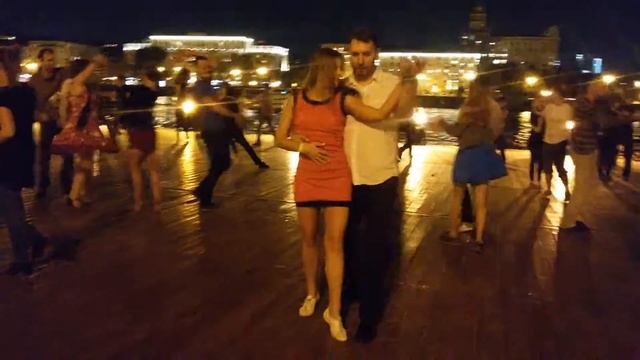 Хастл на набережной. Анна. (12 сентябре 2016) смотреть онлайн