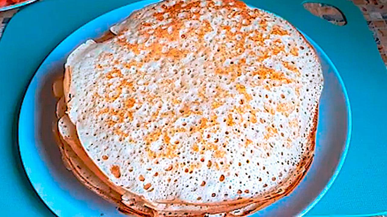 Идеальные настоящие деревенские блины которые получаются всегда начинка супер! пробуем смотреть онлайн