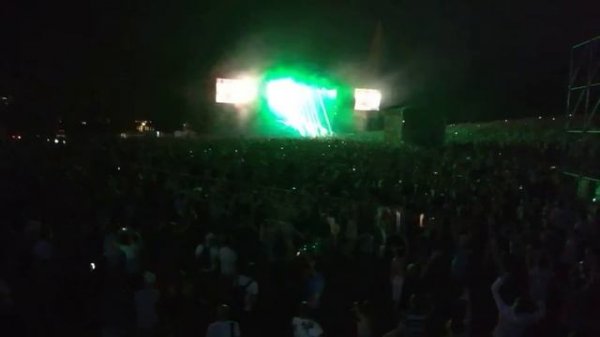 Kasabian @ Afisha Picinс 2017. Fire