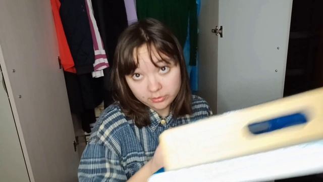 расхламление. уборка в комнате. смотреть онлайн