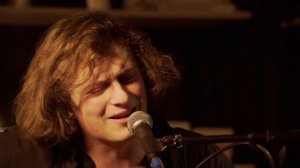 Бонд с кнопкой — Море