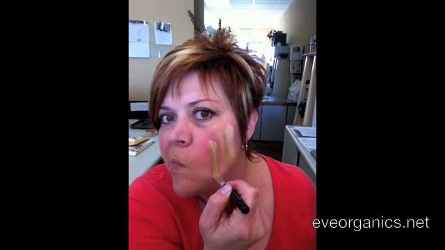 How to Choose the Correct Mineral Makeup Foundation Color смотреть онлайн