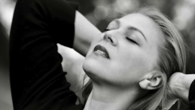 Авторская песня "Скажи Мне, Почему..." исп. Эмилия Пермякова "TELL ME WHY " слова Майкла Розенберга