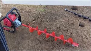 Испытывал шнек с забурником бурил замёрзшую землю . Шнек диаметром 150 мм . и в длину 1 метр .